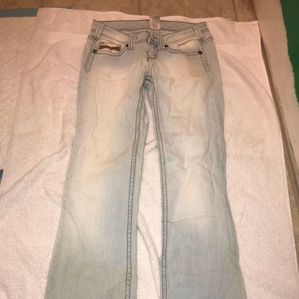 Faded jeans by industrial cotton